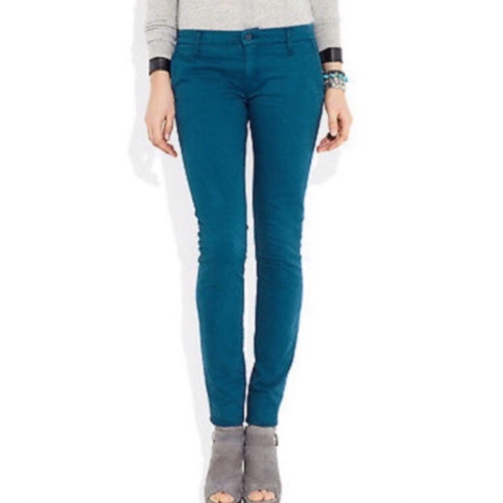 Mother Jean “The Looker” in Teal